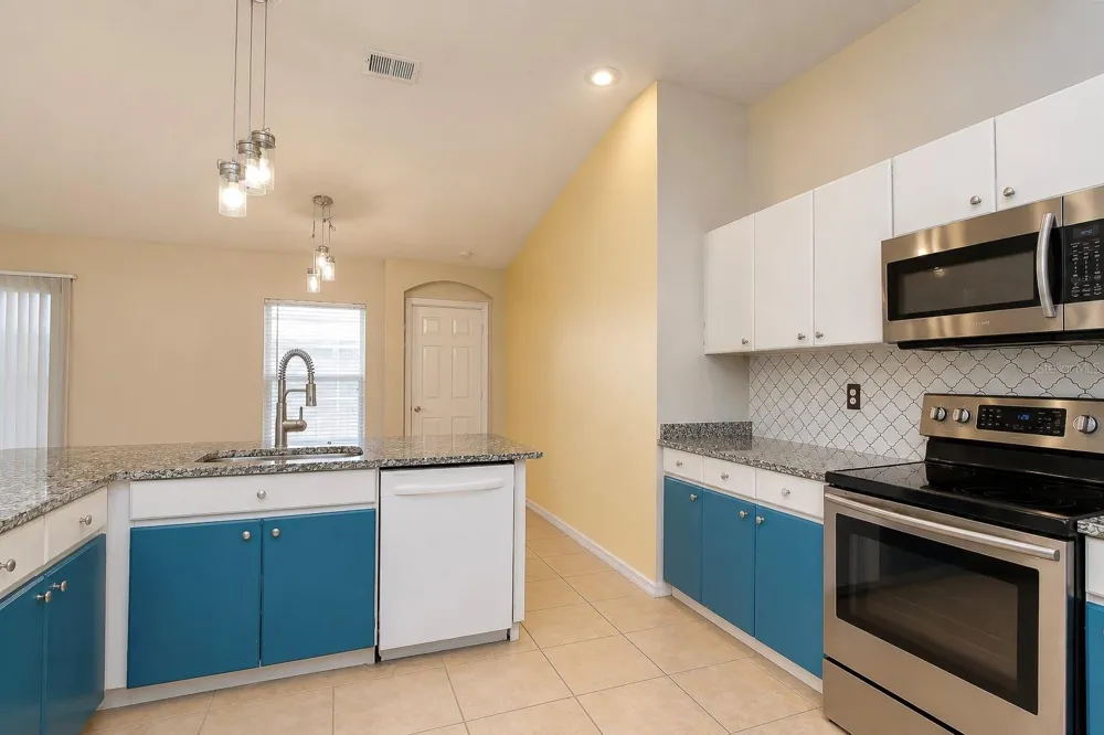 4822 PORTOBELLO CIRCLE Valrico, FL 33596
