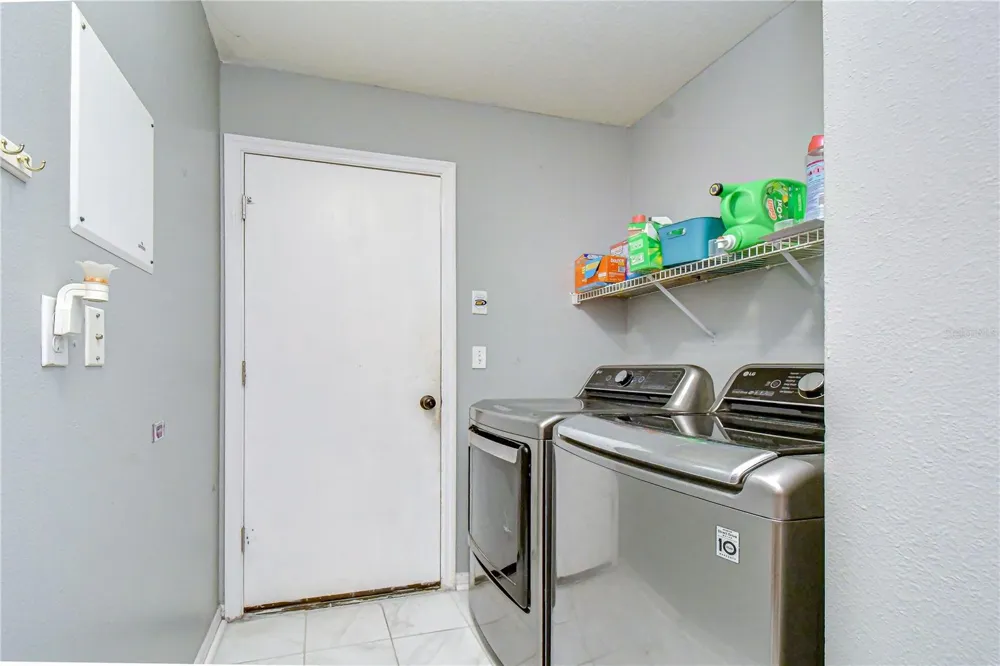 4822 PORTOBELLO CIRCLE Valrico, FL 33596
