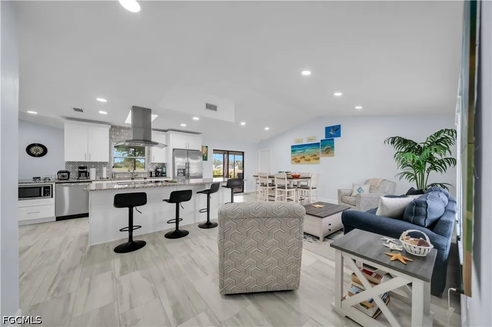Rotonda Circle Rotonda West, FL 33947