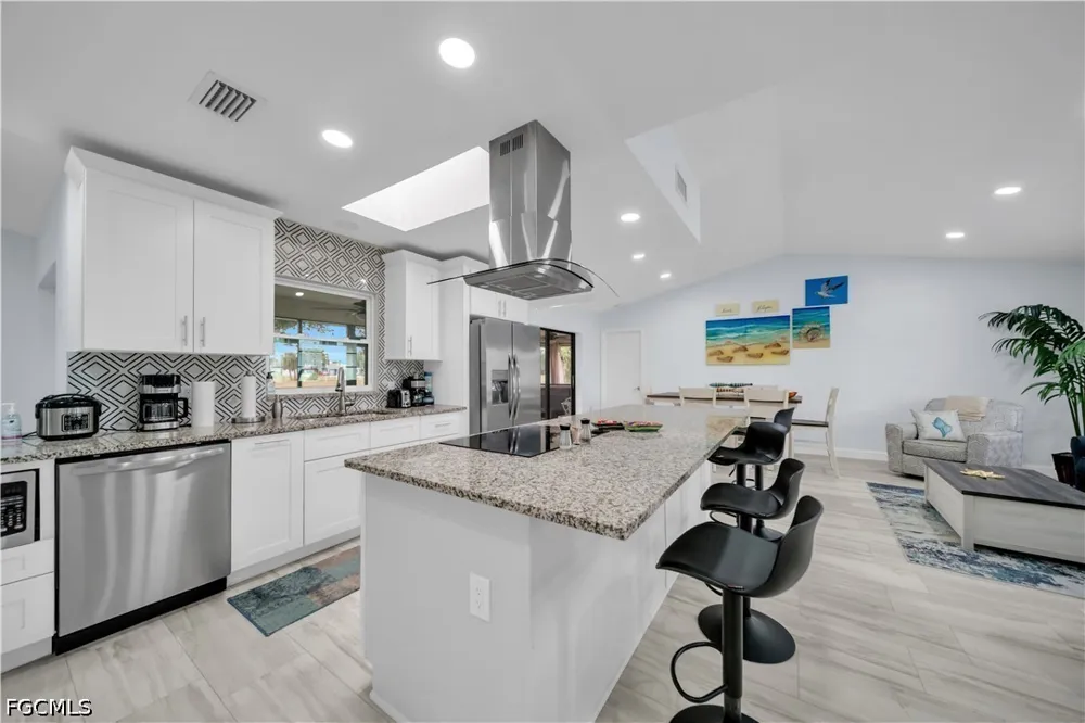 Rotonda Circle Rotonda West, FL 33947