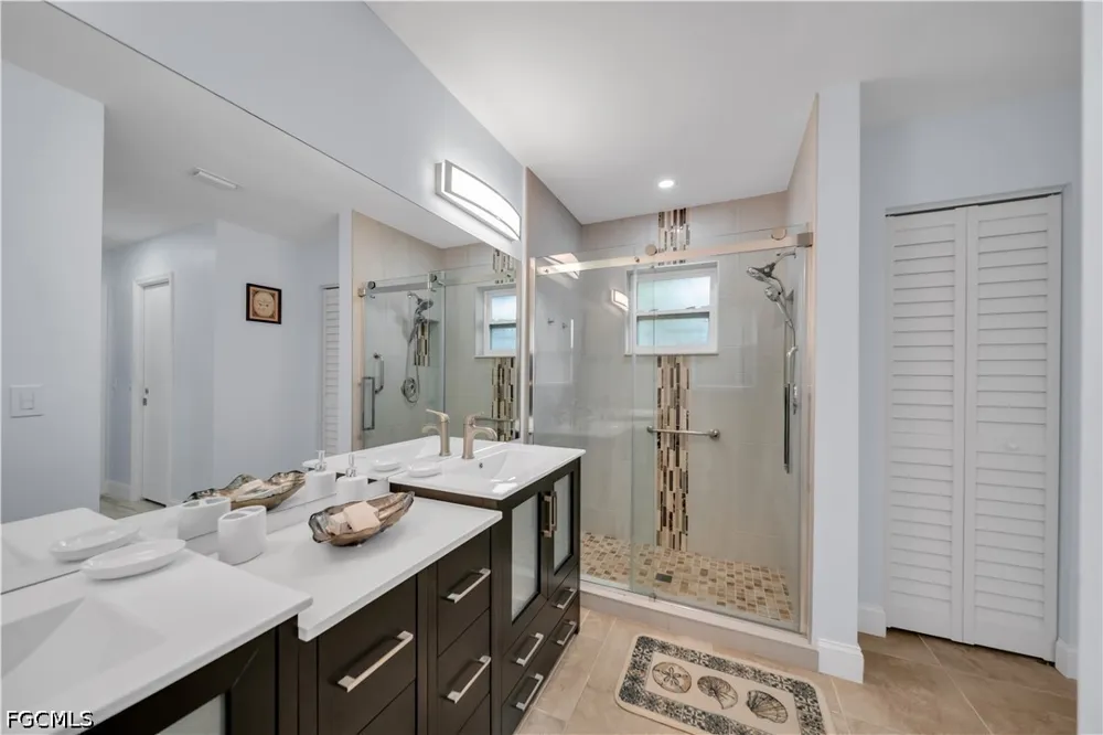 Rotonda Circle Rotonda West, FL 33947