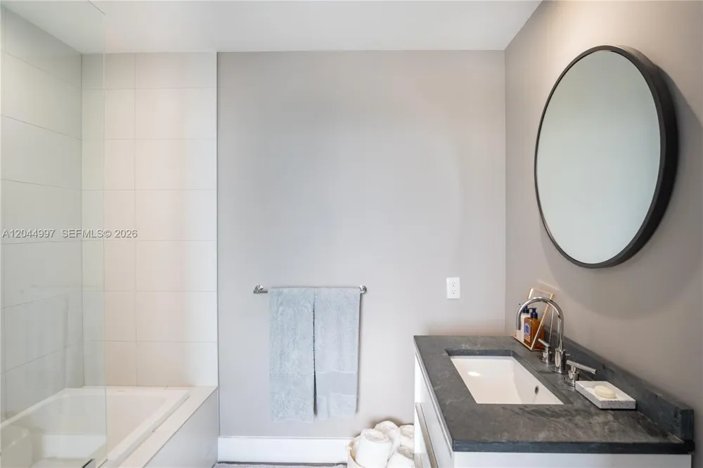 2900 NE 7th Ave #4307 Miami, FL 33137