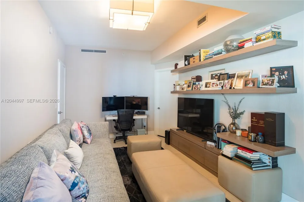 2900 NE 7th Ave #4307 Miami, FL 33137
