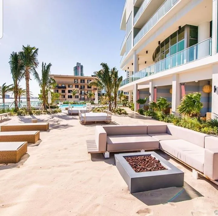 2900 NE 7th Ave #4307 Miami, FL 33137