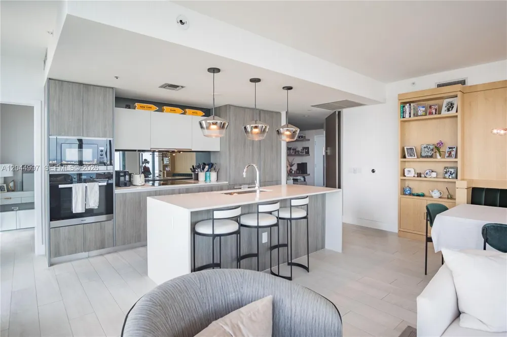 2900 NE 7th Ave #4307 Miami, FL 33137