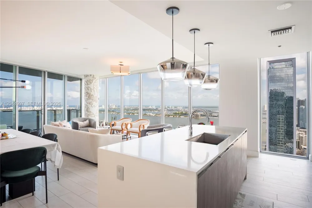 2900 NE 7th Ave #4307 Miami, FL 33137