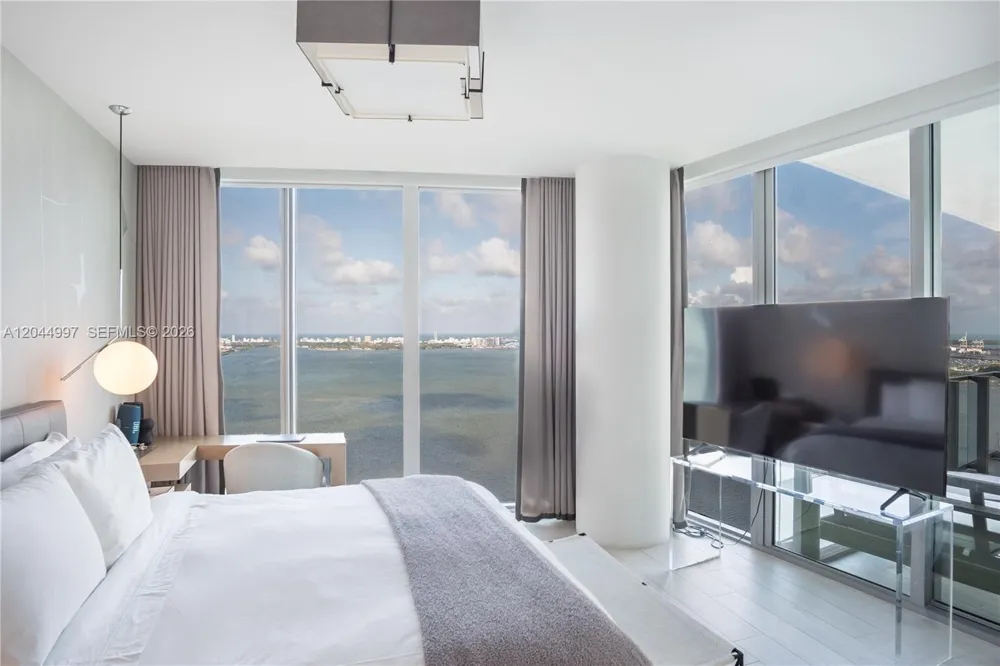 2900 NE 7th Ave #4307 Miami, FL 33137