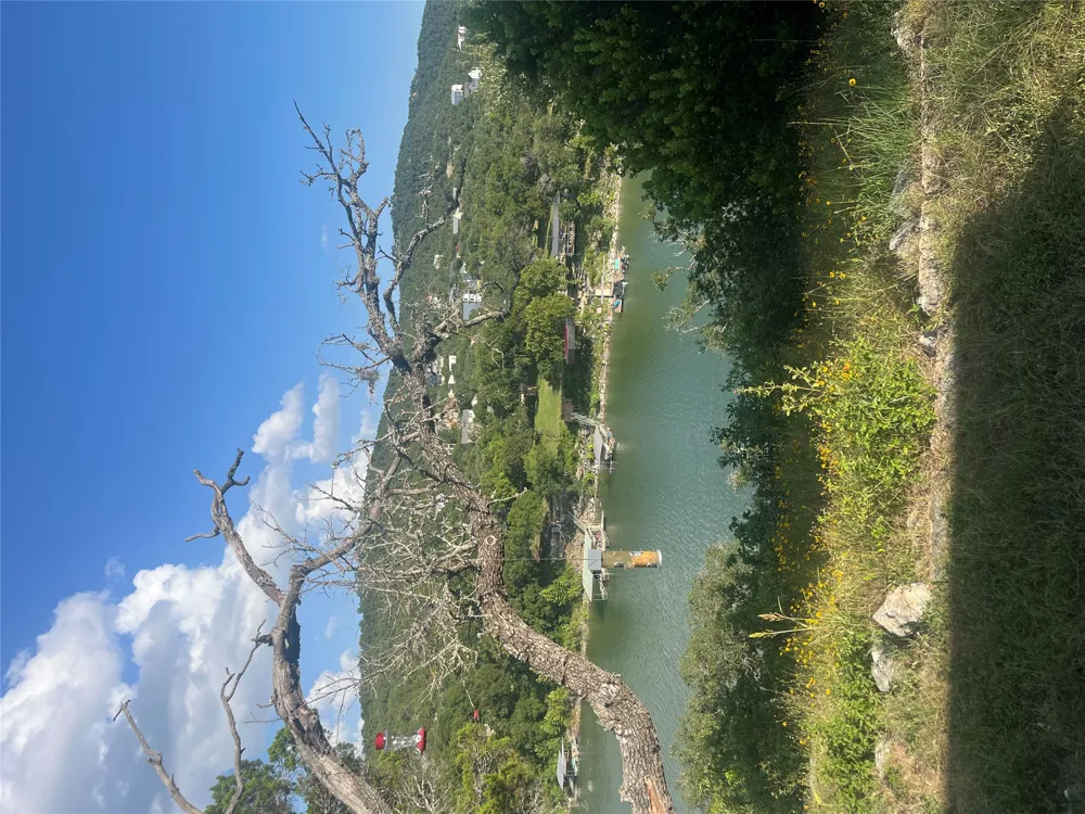 11403 Lakeside Drive Jonestown, TX 78645
