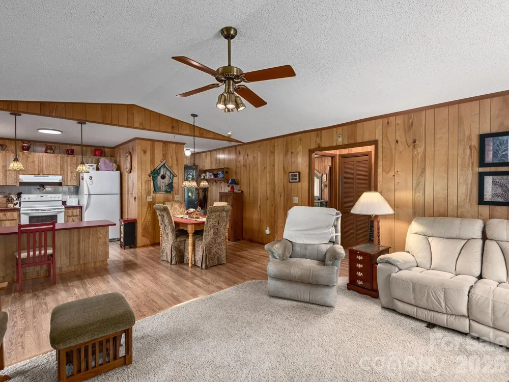85 Hillcrest Road Maggie Valley, NC 28751