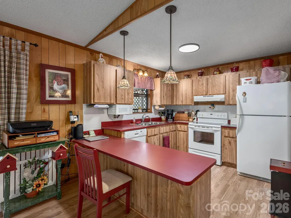 85 Hillcrest Road Maggie Valley, NC 28751