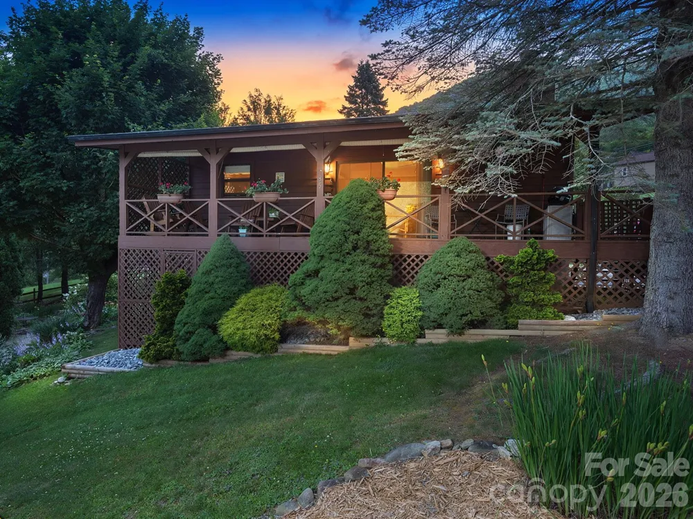 85 Hillcrest Road Maggie Valley, NC 28751