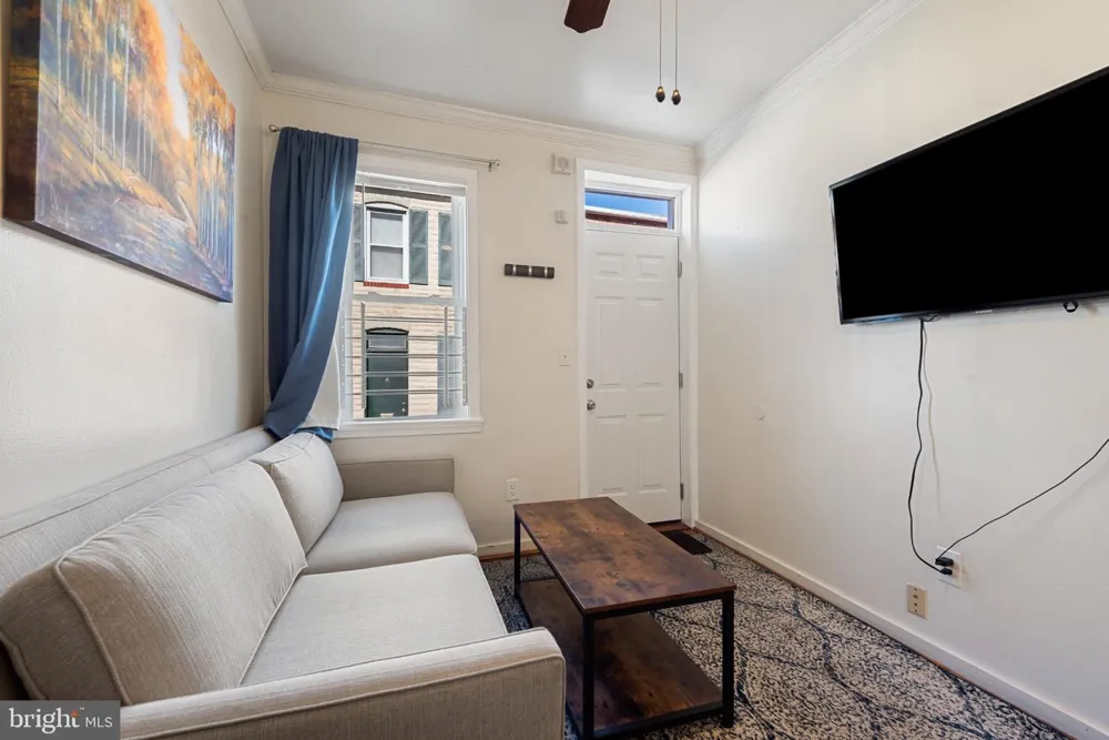 211 S MADEIRA STREET Baltimore, MD 21231