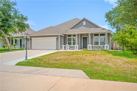 118 Norwood Oaks Drive