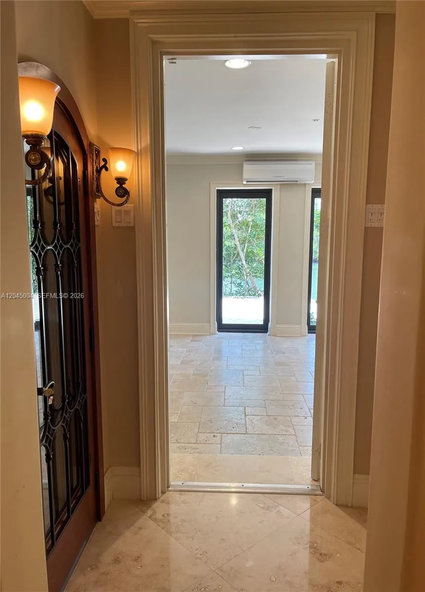 6230 Paradise Point Dr #6230 Palmetto Bay, FL 33157