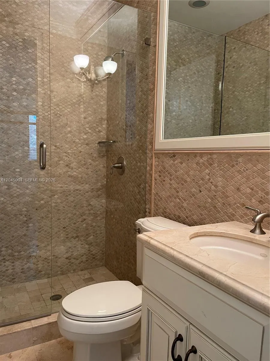 6230 Paradise Point Dr #6230 Palmetto Bay, FL 33157