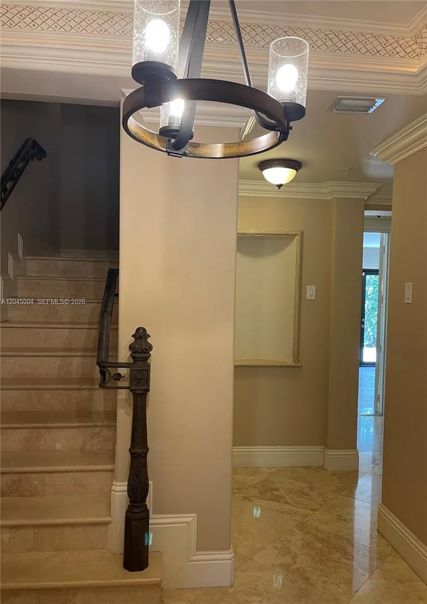 6230 Paradise Point Dr #6230 Palmetto Bay, FL 33157
