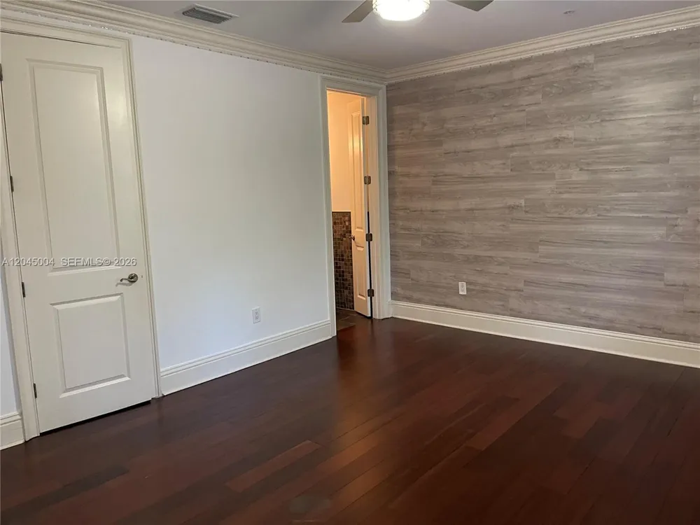 6230 Paradise Point Dr #6230 Palmetto Bay, FL 33157