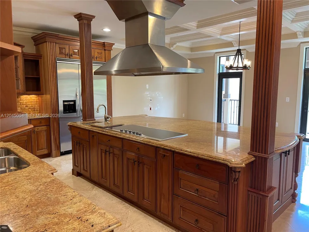 6230 Paradise Point Dr #6230 Palmetto Bay, FL 33157