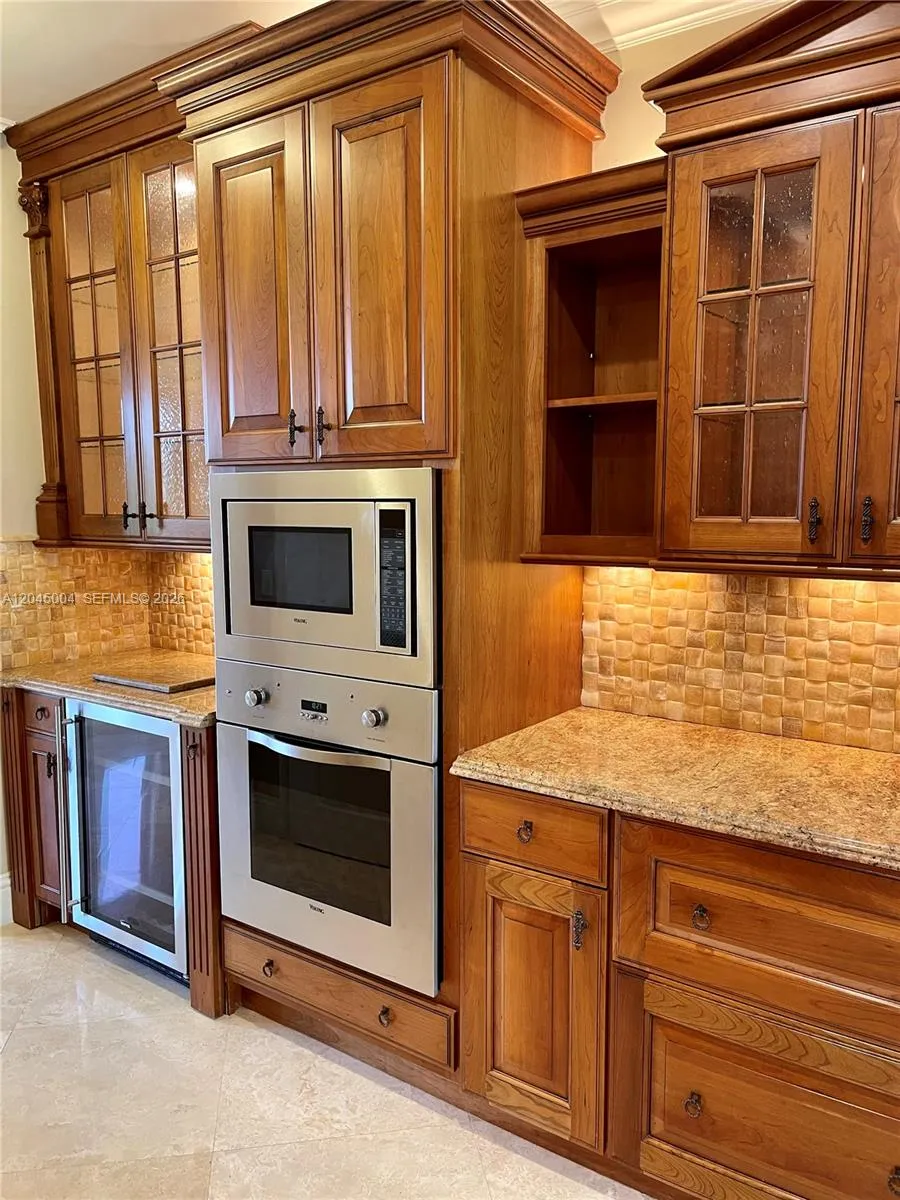 6230 Paradise Point Dr #6230 Palmetto Bay, FL 33157