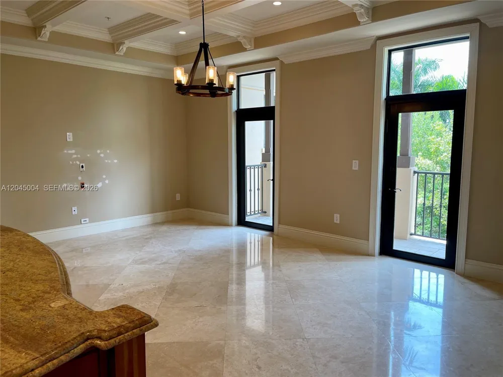 6230 Paradise Point Dr #6230 Palmetto Bay, FL 33157