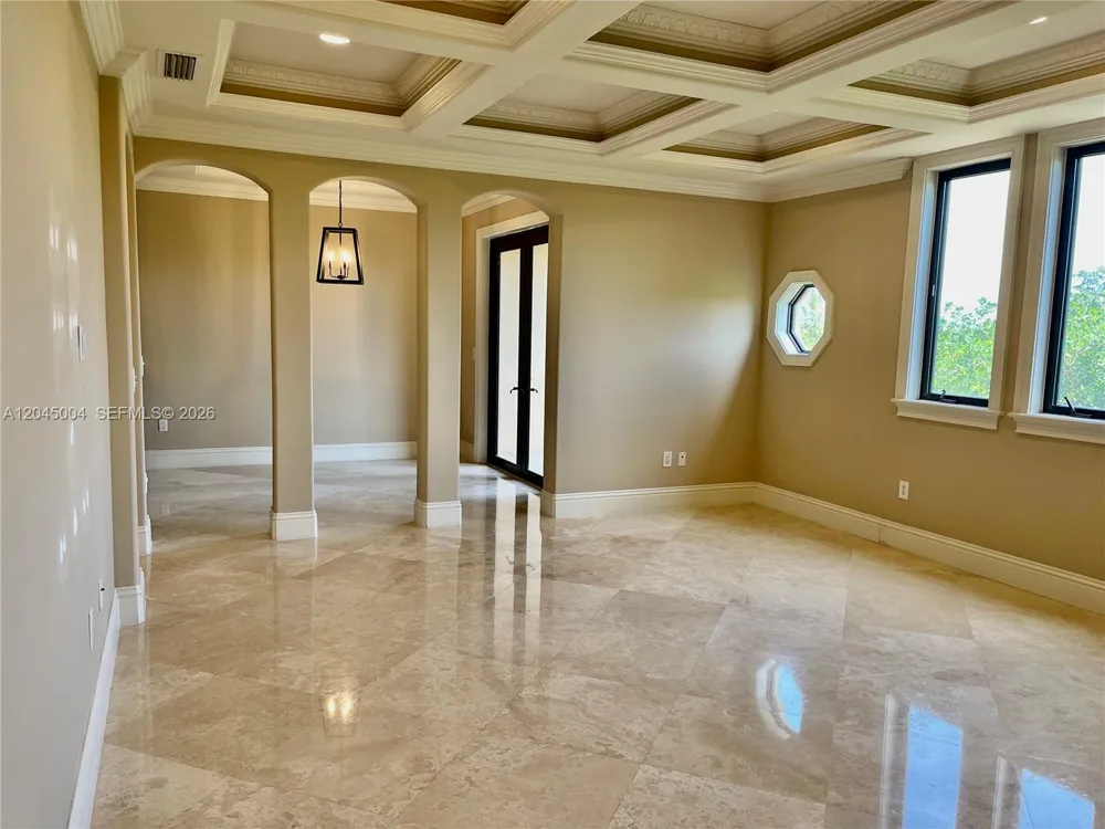 6230 Paradise Point Dr #6230 Palmetto Bay, FL 33157