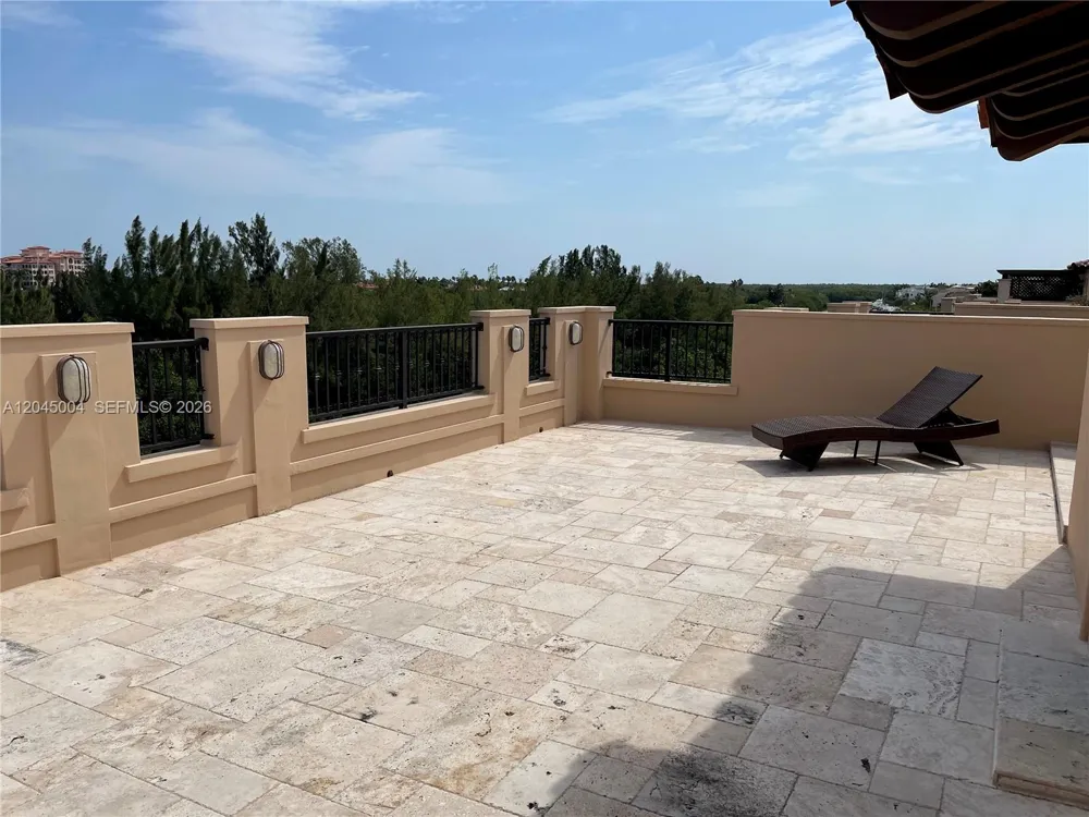 6230 Paradise Point Dr #6230 Palmetto Bay, FL 33157