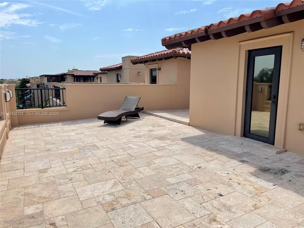 6230 Paradise Point Dr #6230 Palmetto Bay, FL 33157