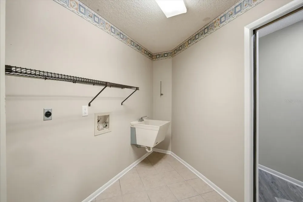 1405 LAUREL COURT Plant City, FL 33563