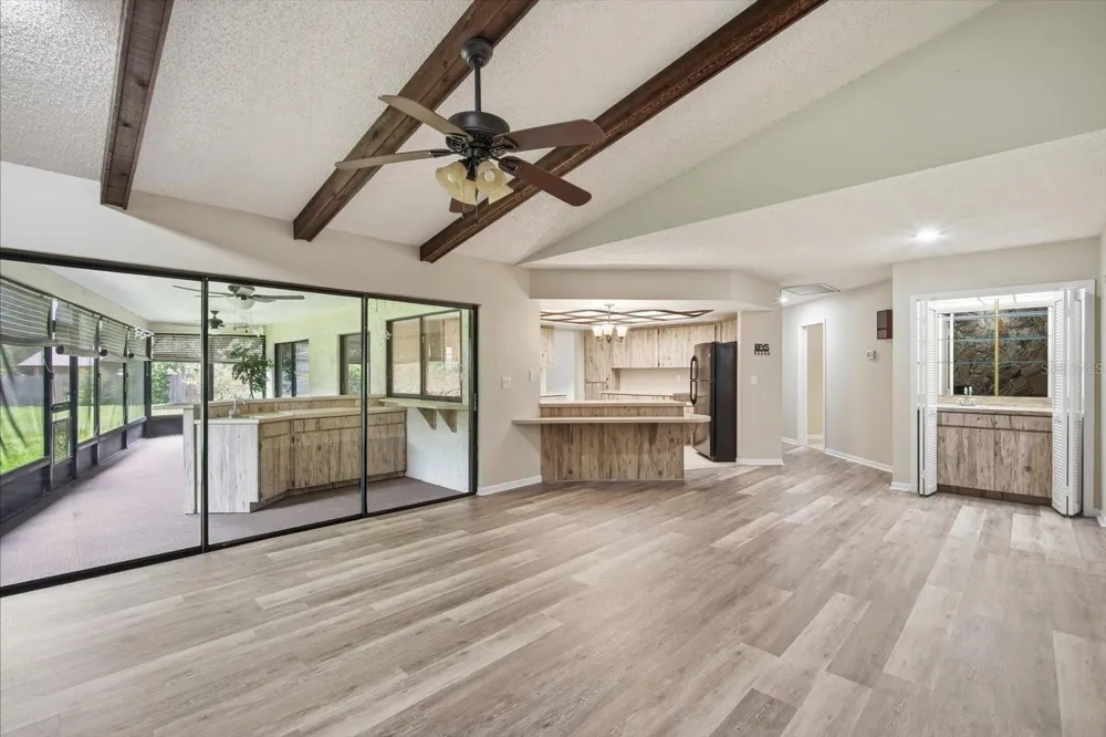 1405 LAUREL COURT Plant City, FL 33563