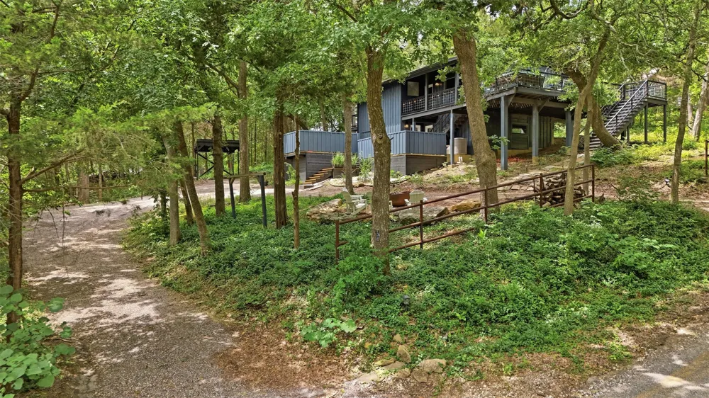 130 Spanish Trail Pottsboro, TX 75076