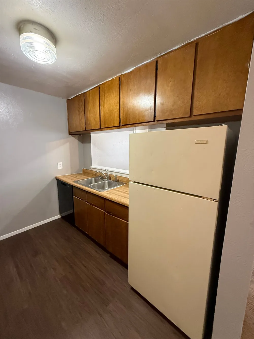 1714 Short Street #D Cleburne, TX 76033