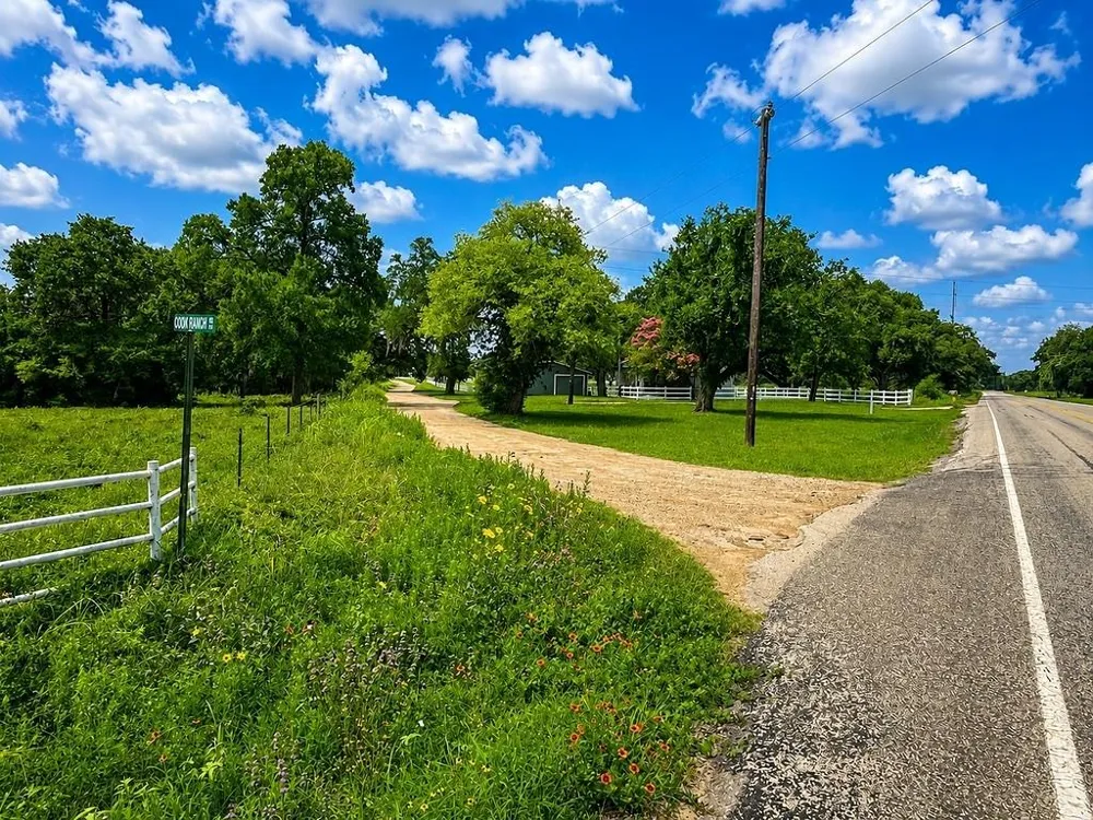 Water Oak Road Columbus, TX 78934
