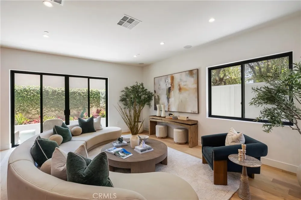 245 W El Portal #B San Clemente, CA 92672