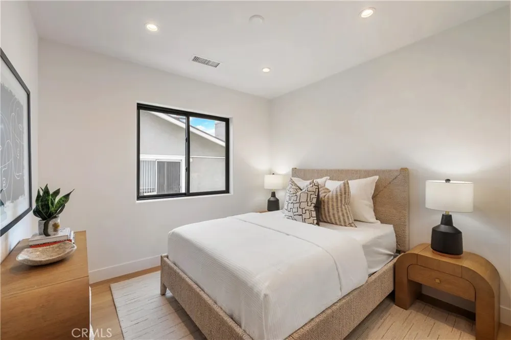 245 W El Portal #B San Clemente, CA 92672