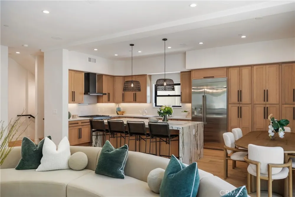 245 W El Portal #B San Clemente, CA 92672