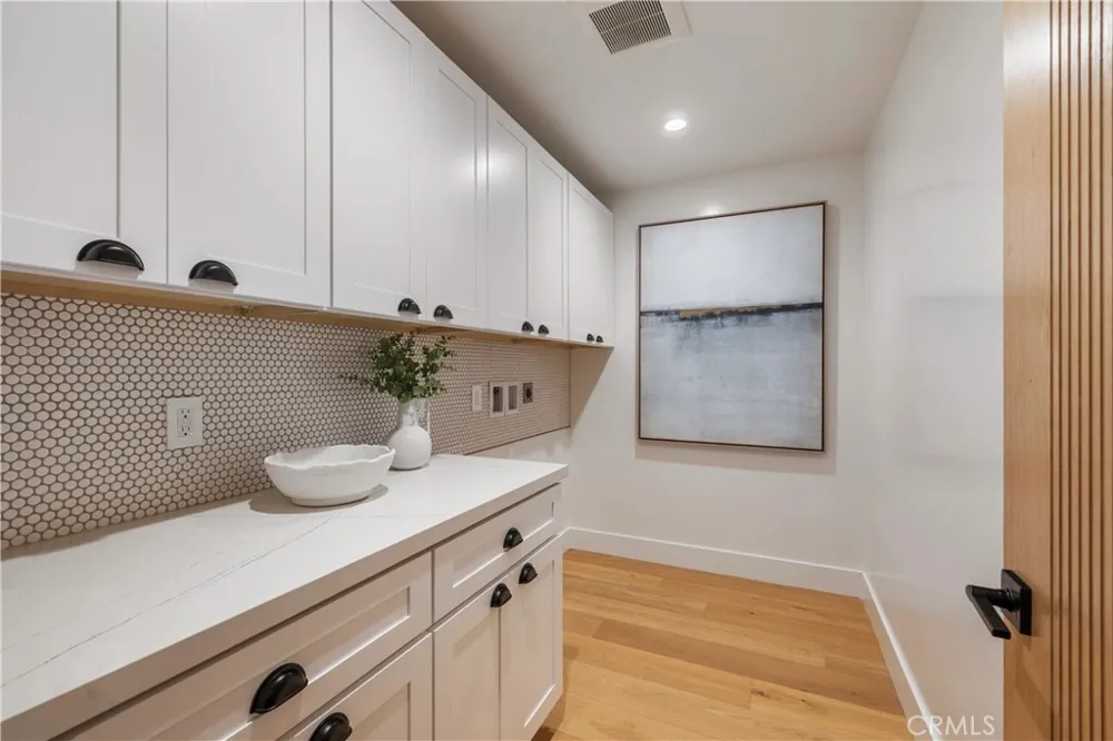 245 W El Portal #B San Clemente, CA 92672