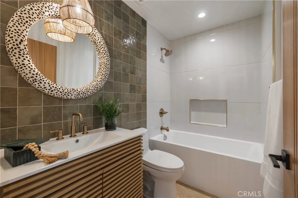 245 W El Portal #B San Clemente, CA 92672