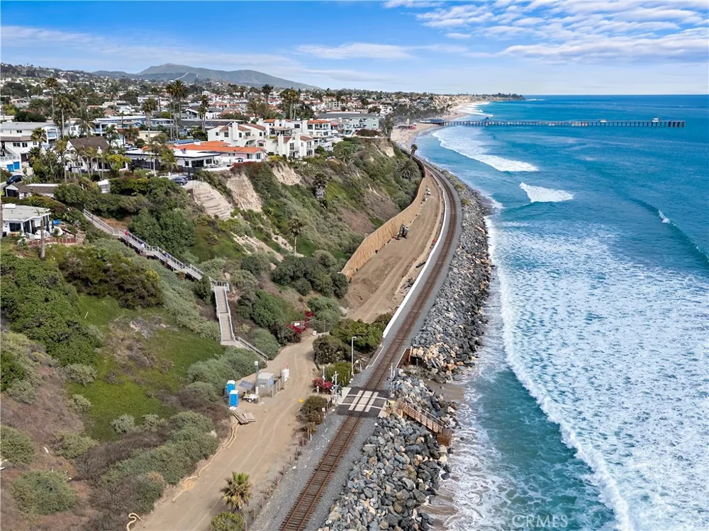 245 W El Portal #B San Clemente, CA 92672