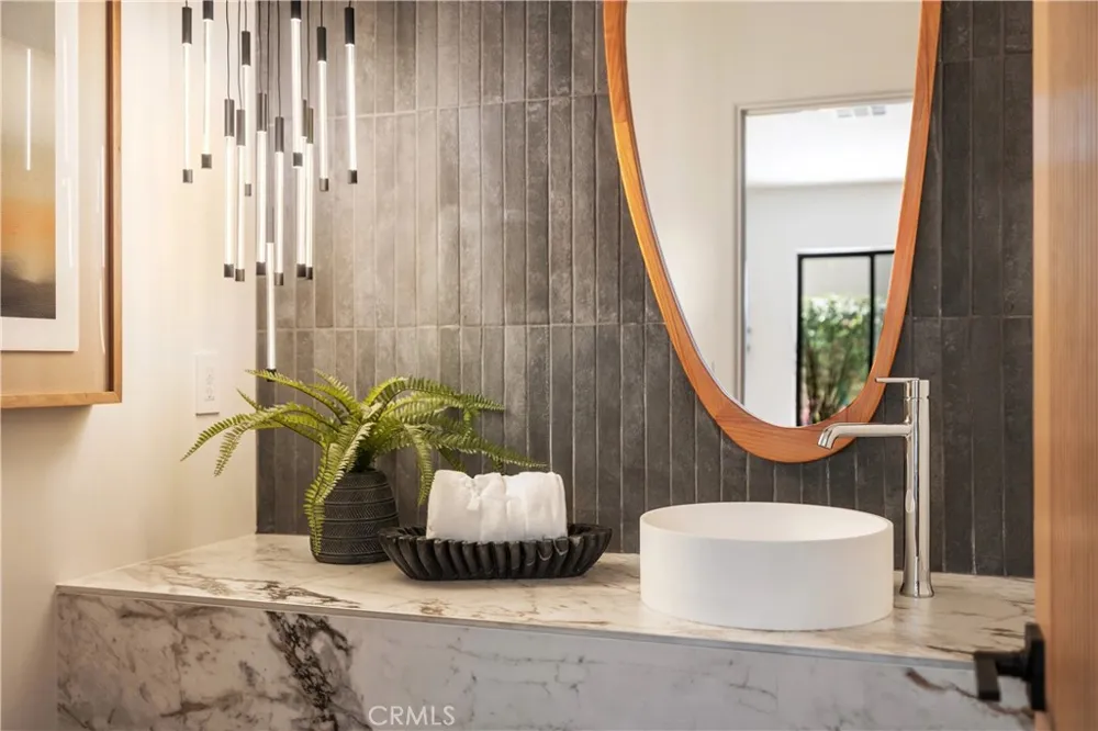 245 W El Portal #B San Clemente, CA 92672