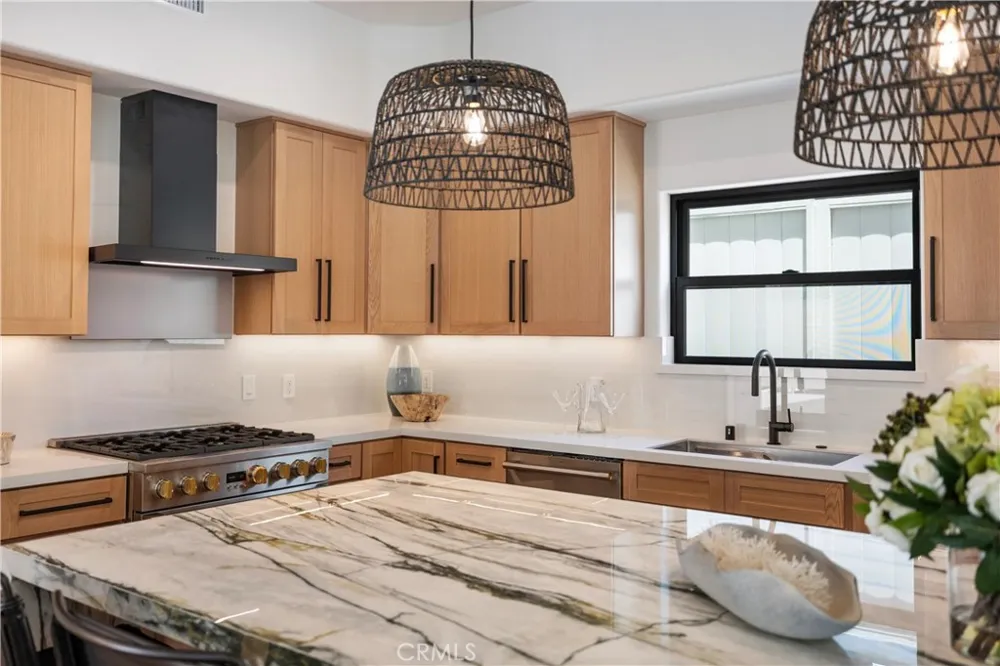 245 W El Portal #B San Clemente, CA 92672