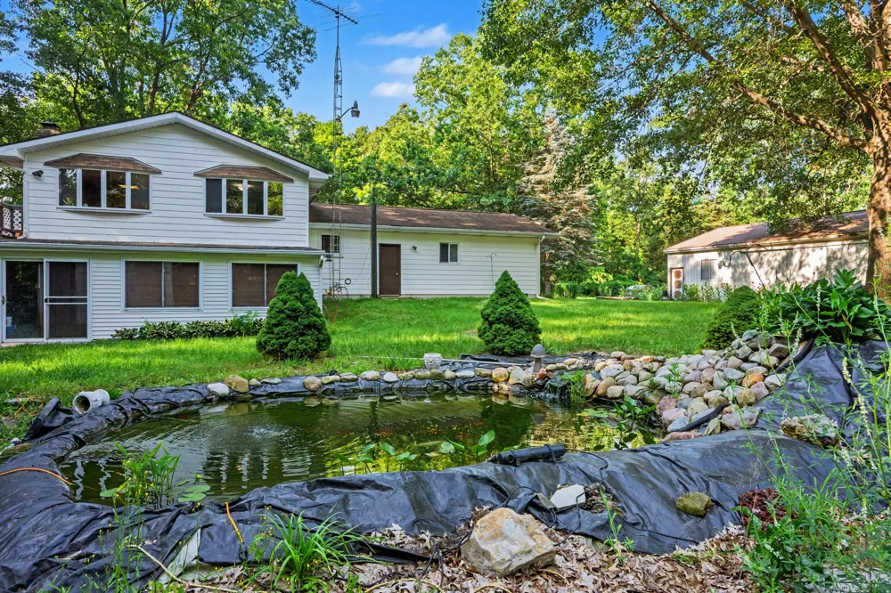 6080 Herring Road Litchfield, MI 49252