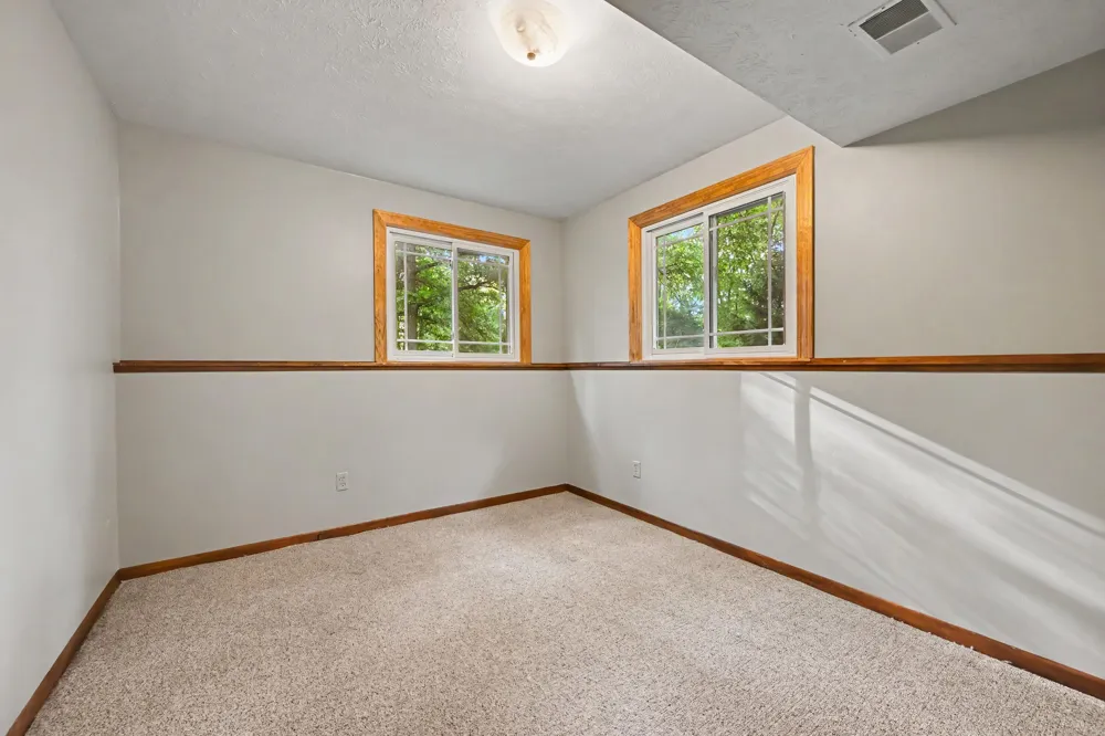 6080 Herring Road Litchfield, MI 49252