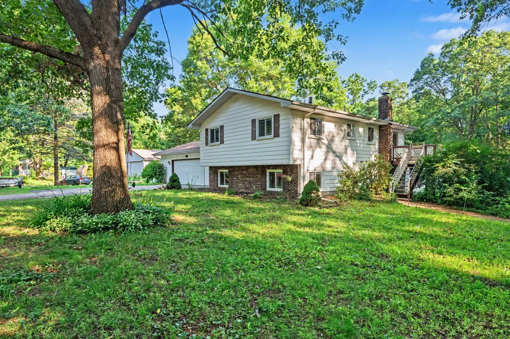 6080 Herring Road Litchfield, MI 49252
