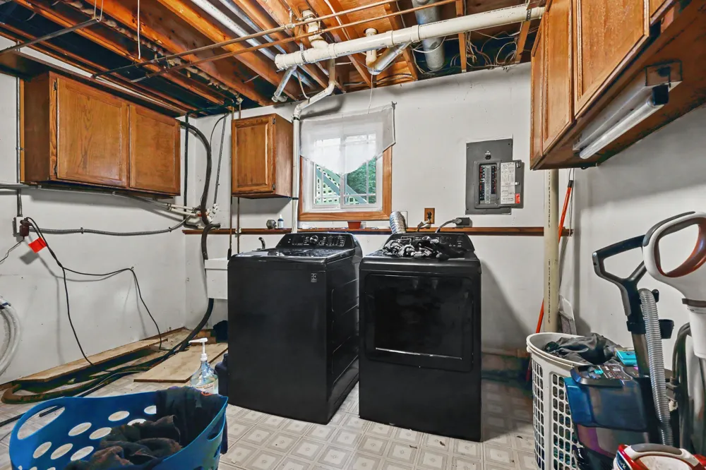 6080 Herring Road Litchfield, MI 49252