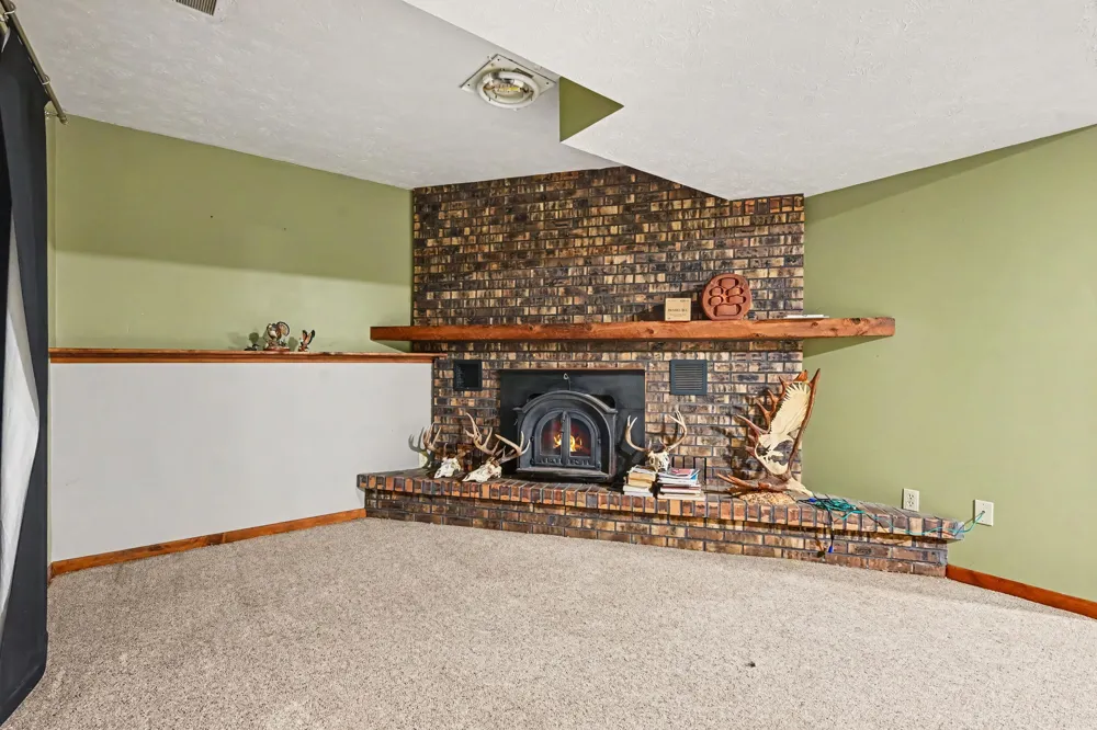 6080 Herring Road Litchfield, MI 49252