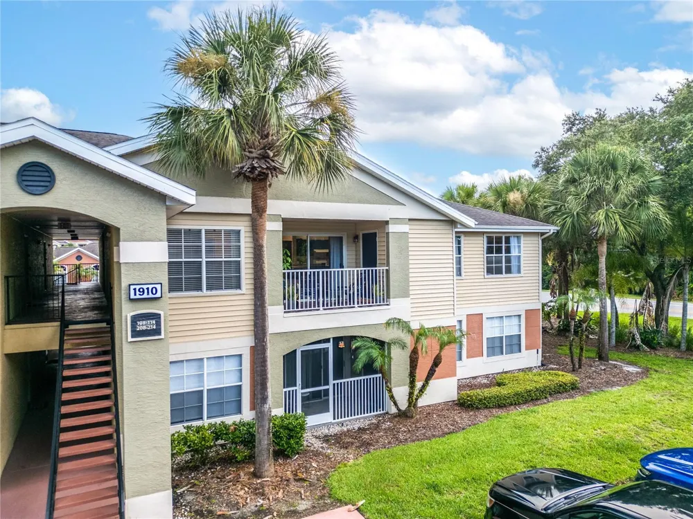 1910 SUMMER CLUB DRIVE #212 Oviedo, FL 32765