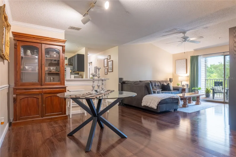 1910 SUMMER CLUB DRIVE #212 Oviedo, FL 32765