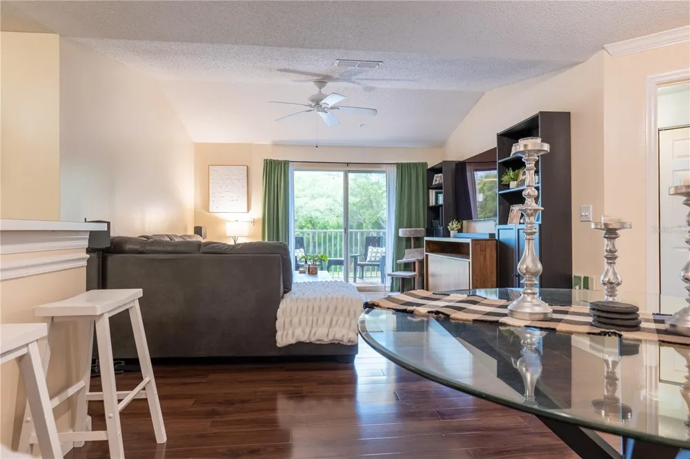 1910 SUMMER CLUB DRIVE #212 Oviedo, FL 32765