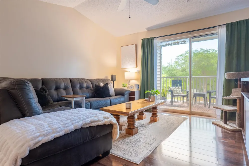 1910 SUMMER CLUB DRIVE #212 Oviedo, FL 32765