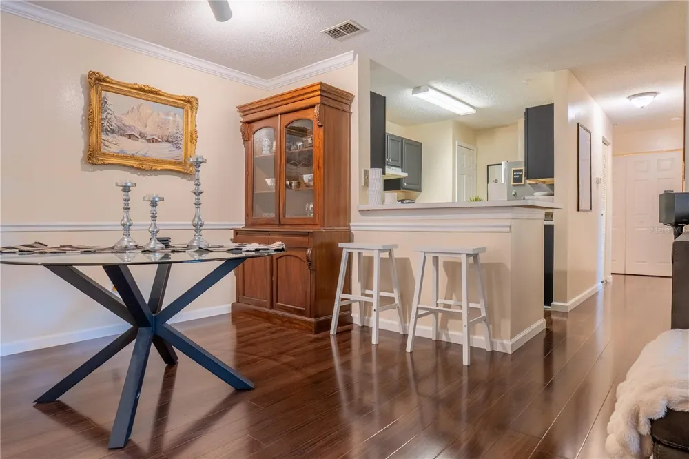 1910 SUMMER CLUB DRIVE #212 Oviedo, FL 32765